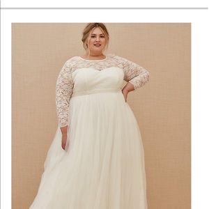 ISO this dress